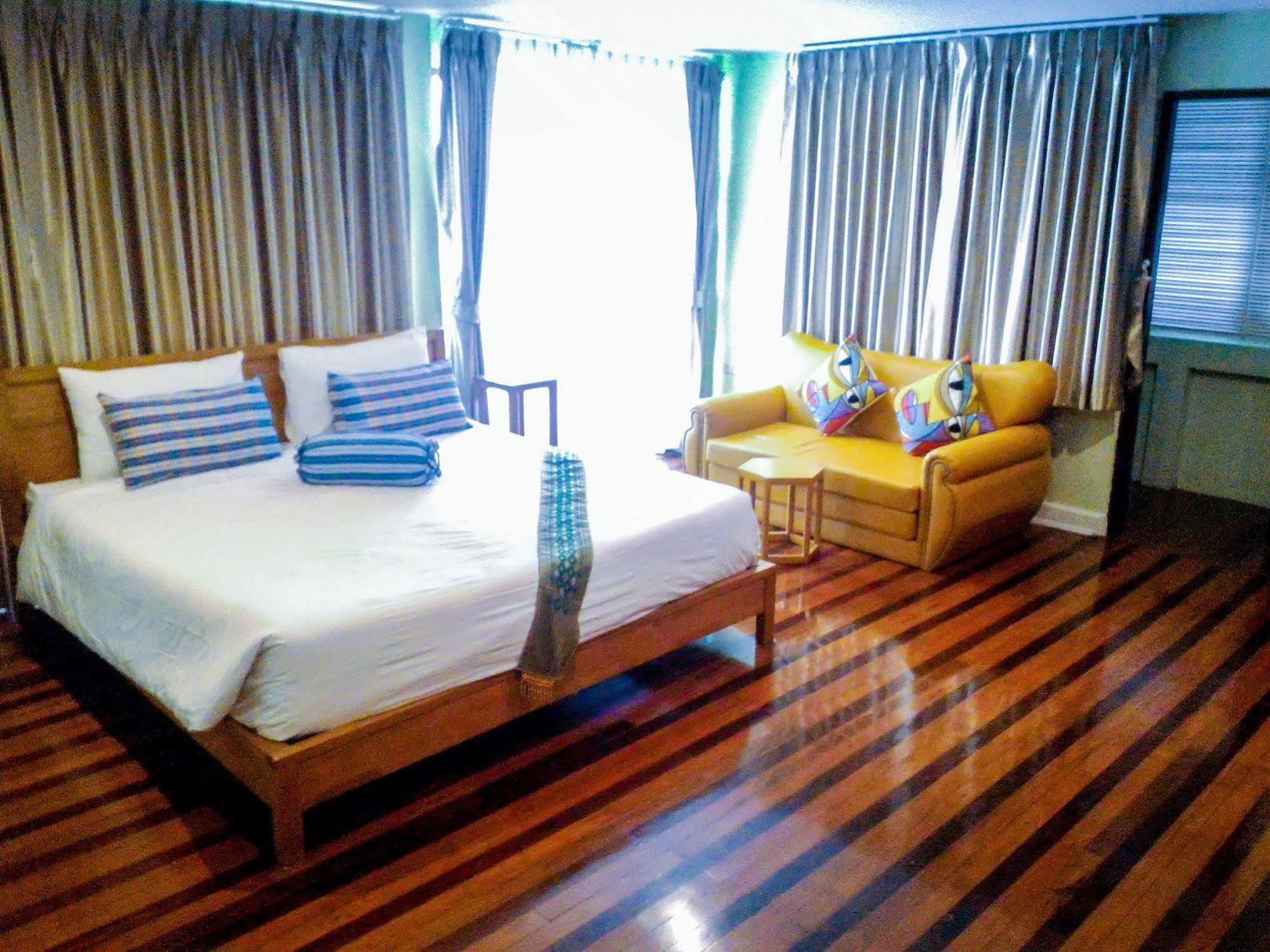 Delio Boutique Hotel Udon Thani Esterno foto